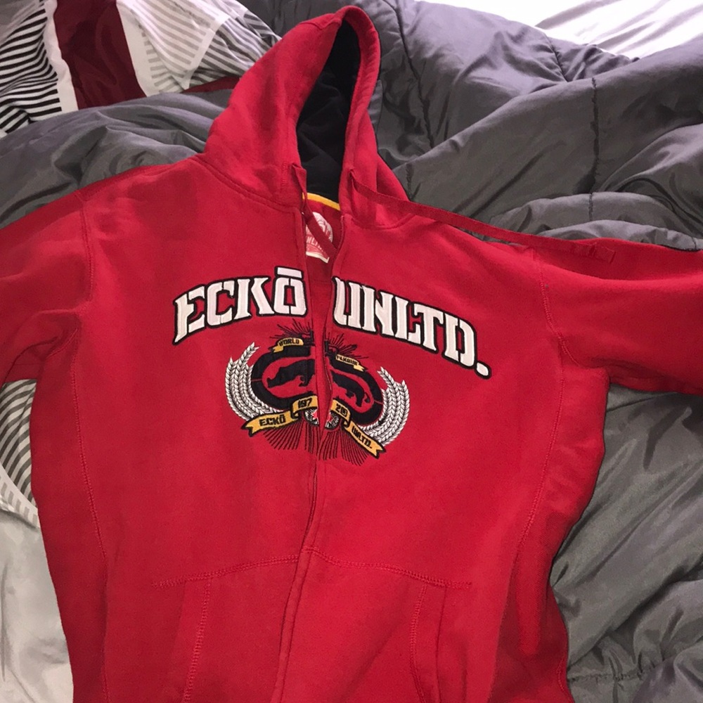Echo zip up
